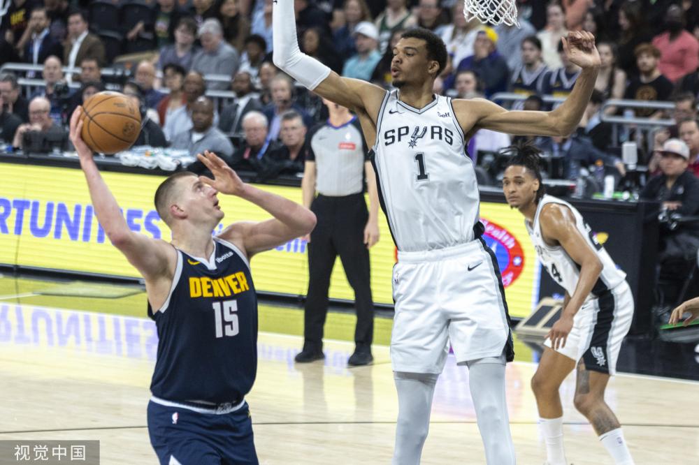 现出了高度 现出了高度