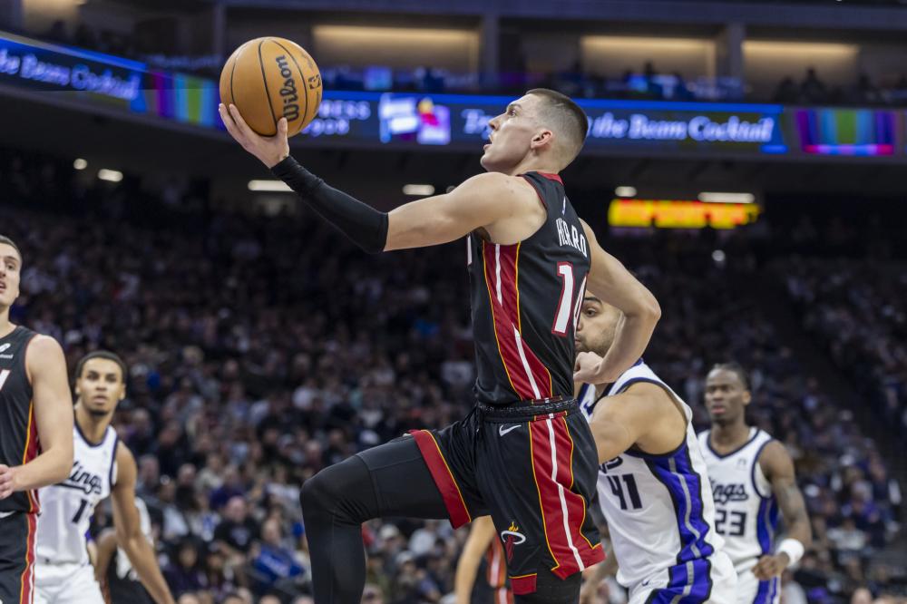 和俱乐部中 和俱乐部中